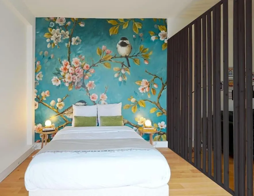 Fresh & Floral - Large Studio For 4 - Batignolles contacts